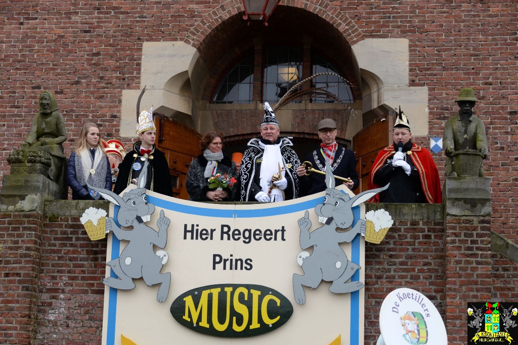 ../Images/Sleuteloverdracht gemeentehuis 2017 004.jpg